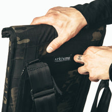 Load image into Gallery viewer, Arkiv Shoulder Strap

