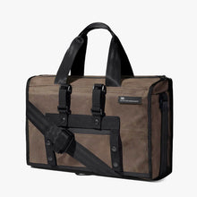 Load image into Gallery viewer, The Transit Arkiv : Laptop Brief
